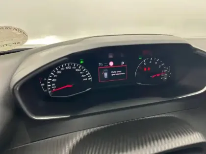 Photo 53 Peugeot 2008  BlueHDi 130 S&S EAT8