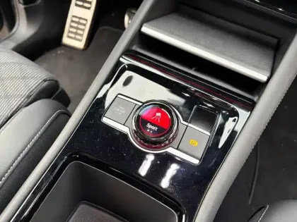 Photo 17 Volkswagen Tiguan  1.5 eHybrid 204ch DSG6