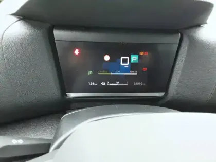 Photo 9 Citroën C4 e- 136 ch Automatique