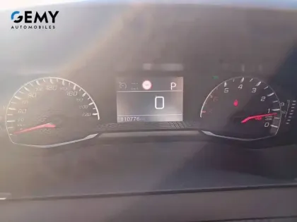 Photo 15 Peugeot 208 Gén. II Ph1 NG Style 5