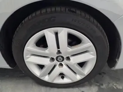 Photo 61 Renault Clio  TCe 90 ch GSR2