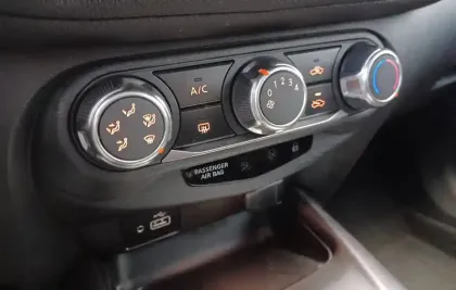 Photo 82 Nissan Juke  DIG-T 114