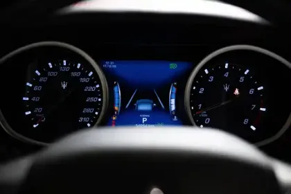 Photo 21 Maserati Ghibli  3.0 V6 Bi-Turbo 350