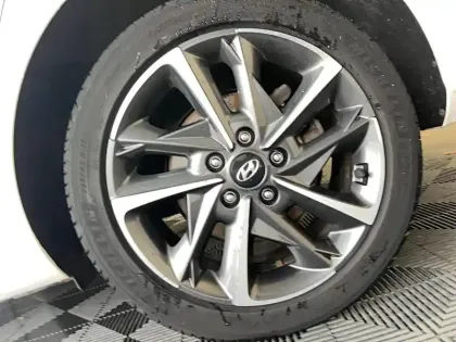 Photo 5 Hyundai I30  SW 1.0 T-GDi 120 iBVM6 Hybrid 48V