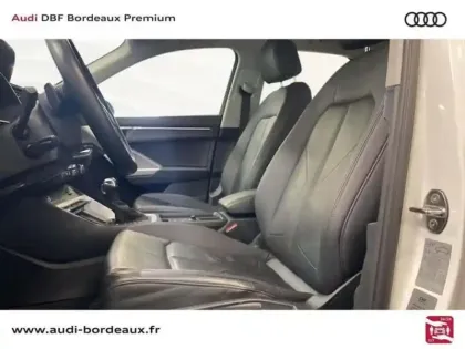 Photo 19 Audi Q3 45 TFSIe 245 ch S tronic 6 Business line