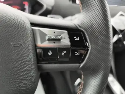 Photo 19 DS DS 3  BlueHDi 130 EAT8 Etoile