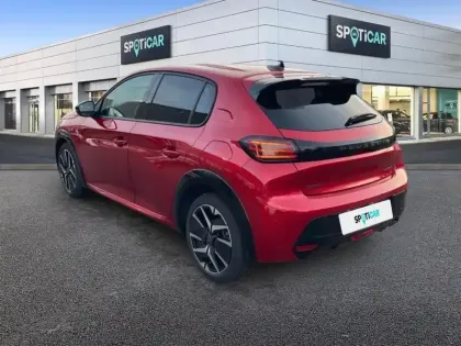 Photo 29 Peugeot 208  Hybrid 110 e-DCS6 série spéciale ENVY