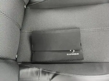 Photo 15 DS DS 3  Hybride 136 e-DCT6 Pallas