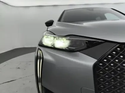 Photo 13 DS DS 3  Hybride 136 e-DCT6 Pallas