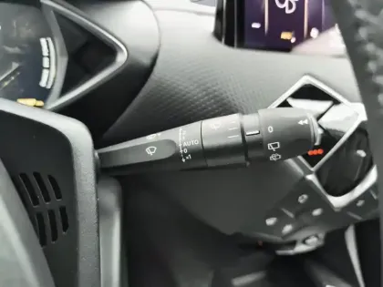 Photo 17 DS DS 3  Hybride 136 e-DCT6 Pallas