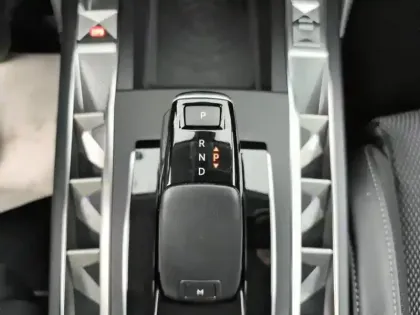 Photo 23 DS DS 3  Hybride 136 e-DCT6 Pallas