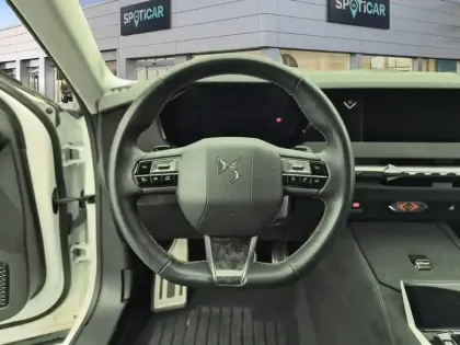 Photo 11 DS DS 4  BlueHDi 130 EAT8 Performance Line+