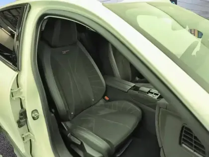 Photo 8 DS DS 4  BlueHDi 130 EAT8 Performance Line+