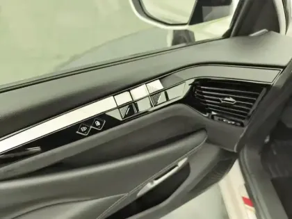 Photo 19 DS DS 4  BlueHDi 130 EAT8 Performance Line+