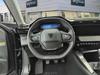 Photo 11 Peugeot 308  PureTech 130ch S&S BVM6 Allure Pack