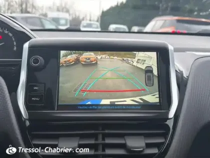 Photo 25 Peugeot 2008  1.2 PureTech 110ch S&S EAT6 Crossway