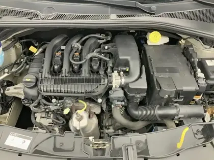 Photo 6 Citroën C3  PureTech 83 S&S BVM5 C-Series