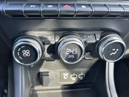 Photo 12 Renault Captur  E-Tech 145 - 21 R.S. Line