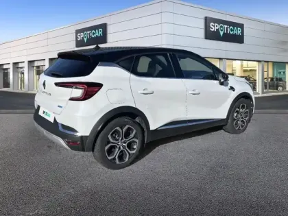 Photo 27 Renault Captur  E-Tech 145 - 21 R.S. Line