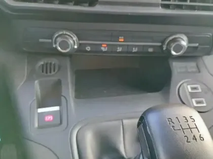 Photo 21 Citroën Berlingo  VAN XL 950 BLUEHDI 100 S&S CLUB