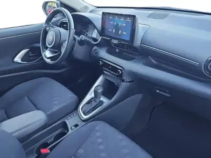 Photo 11 Toyota Yaris  116h Dynamic 5p MY22