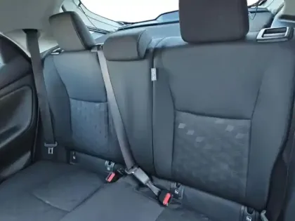 Photo 14 Toyota Yaris  116h Dynamic 5p MY22