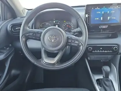 Photo 12 Toyota Yaris  116h Dynamic 5p MY22