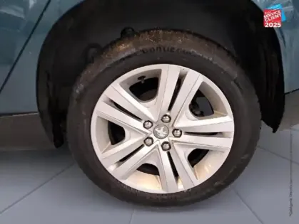 Photo 9 Peugeot 2008  1.5 BlueHDi 100ch E6.c Style