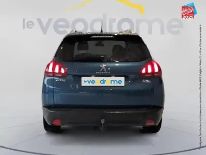 Photo 6 Peugeot 2008  1.5 BlueHDi 100ch E6.c Style