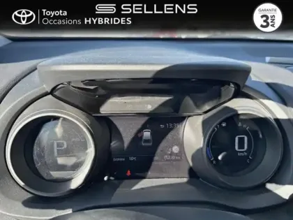 Photo 13 Toyota Yaris  Cross 116h Dynamic MY22