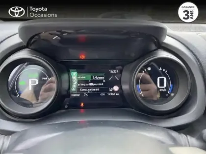 Photo 28 Toyota Yaris  116h Design 5p MY22