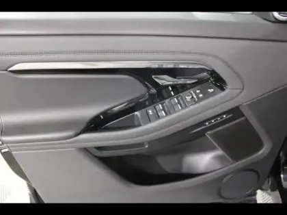 Photo 8 Land rover Range Rover Gén. II (L551) Ph1 Mk III R-Dynamic SE 5