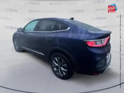 Photo 7 Renault Arkana  1.6 E-Tech 145ch full hybrid  Techno -24 Camera GPS