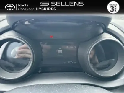 Photo 13 Toyota Yaris  116h Design 5p MY22