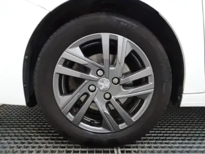 Photo 9 Peugeot 208  1.2 PureTech 100ch S&S Style 118g