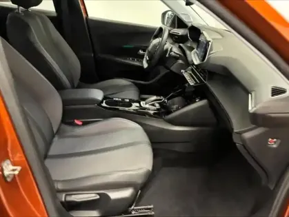 Photo 10 Peugeot 2008  1.2 PureTech 130ch S&S Allure EAT8