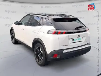 Photo 7 Peugeot 2008  e- 136ch GT