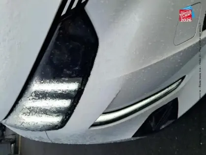 Photo 12 Peugeot 2008  e- 136ch GT