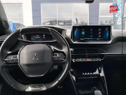 Photo 14 Peugeot 2008  e- 136ch GT