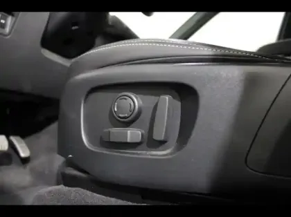 Photo 11 Land rover Range Rover Velar  2.0D 240ch R-Dynamic SE AWD BVA