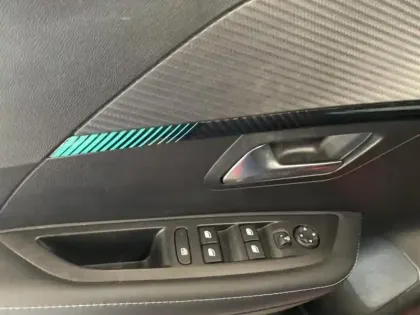 Photo 14 Peugeot 208  1.2 PureTech 100ch S&S Allure Pack EAT8