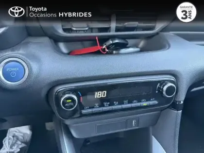 Photo 11 Toyota Yaris  116h Dynamic 5p MY22