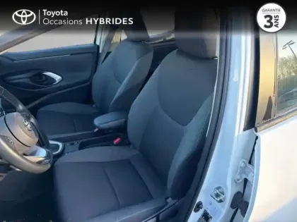 Photo 5 Toyota Yaris  116h Dynamic 5p MY22