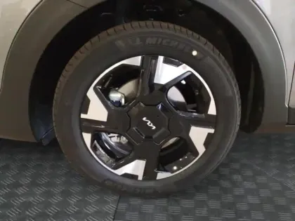 Photo 13 Kia Stonic  1.0 T-GDi 115ch MHEV Active DCT  Techno