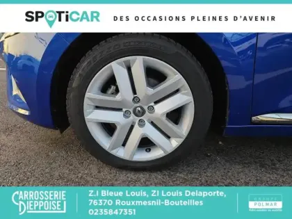 Photo 8 Renault Clio  1.6 E-Tech 140ch Limited -21