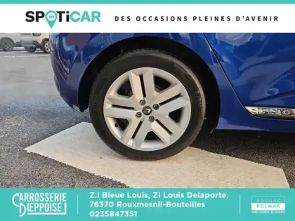 Photo 10 Renault Clio  1.6 E-Tech 140ch Limited -21