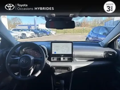 Photo 7 Toyota Yaris  116h Design 5p MC24