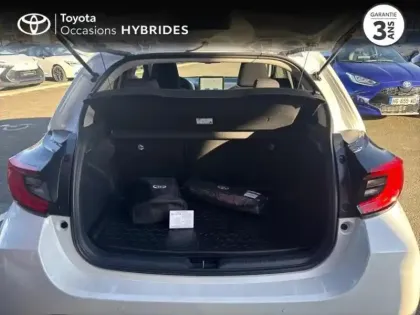 Photo 9 Toyota Yaris  116h Design 5p MC24