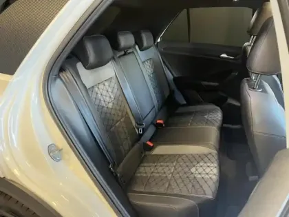 Photo 11 Volkswagen T-roc  2.0 TDI 150ch R-Line DSG7