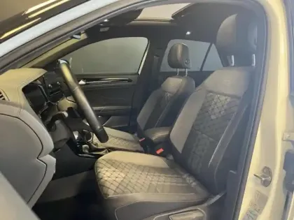 Photo 14 Volkswagen T-roc  2.0 TDI 150ch R-Line DSG7